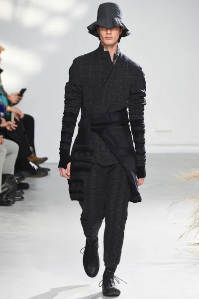 Look 7
